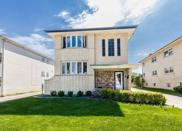 Property at 3031 Kensington Ave, Westchester, IL 60154, 6 beds, 4 baths