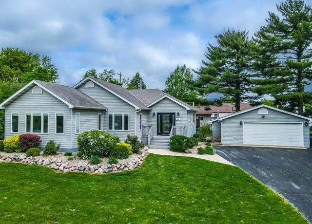 Property at 208 E Northwater St, Silver Lake, WI 53170, 3 beds, 2.5 baths