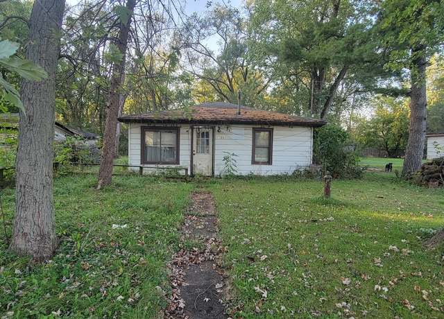 Property at 1230 W Broadview Ave, Crete, IL 60417, 2 beds, 1 bath