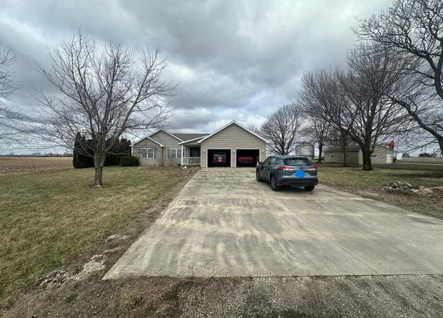 Property at 19261 E 2750 North Rd, Bismarck, IL 61814, 3 beds, 2.5 baths