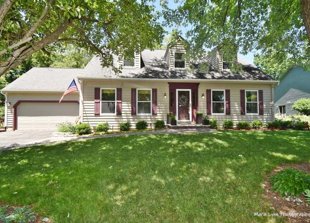 Property at 5N850 Ravine Dr, St. Charles, IL 60175, 4 beds, 2.5 baths
