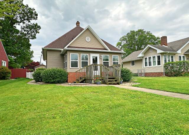 Property at 117 W 9th St, Streator, IL 61364, 3 beds, 1 bath
