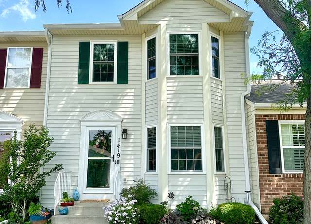 Property at 1419 Potomac Ct, Geneva, IL 60134, 2 beds, 2.5 baths