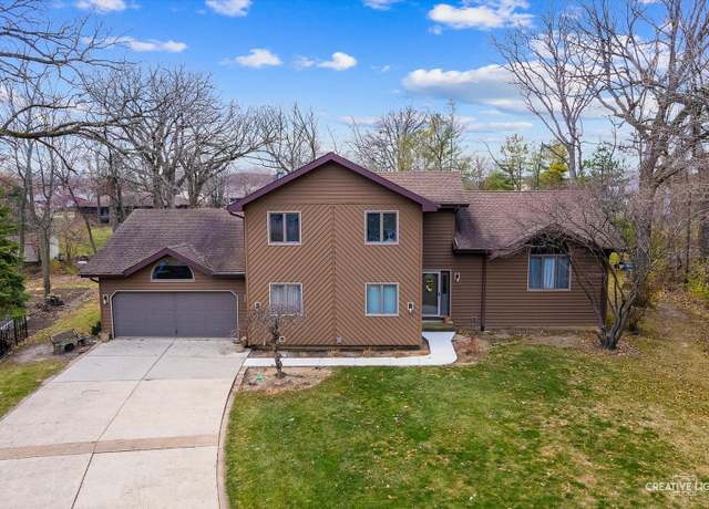 Property at 203 Oak Ct, Minooka, IL 60447, 3 beds, 3.5 baths