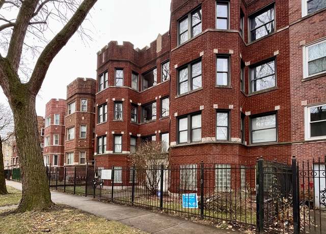 Property at 7628 S Essex Ave Unit 1N, Chicago, IL 60649, 3 beds, 2 baths