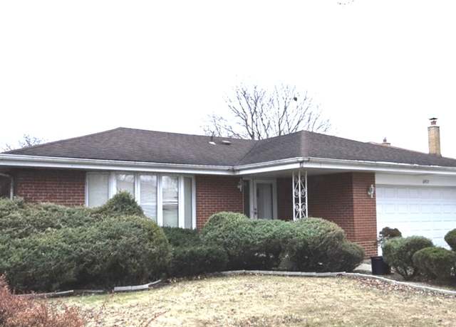 Property at 16913 University Ct, South Holland, IL 60473, 3 beds, 2 baths