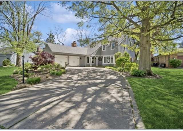 Property at 3931 Brittany Rd, Northbrook, IL 60062, 4 beds, 2.5 baths