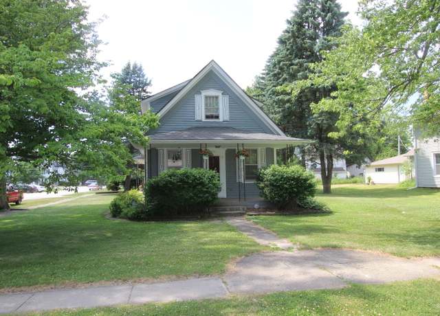 Property at 9701 Illinois St, Hebron, IL 60034, 2 beds, 1 bath