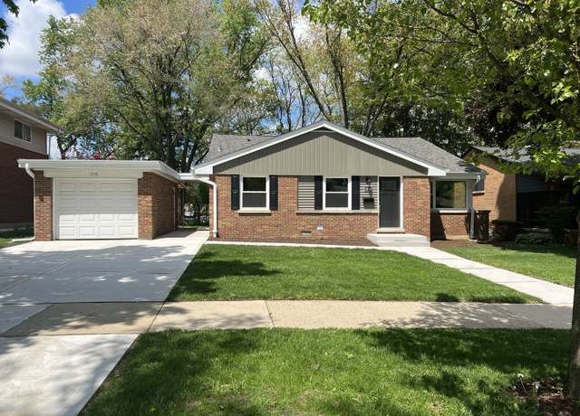 Property at 1210 W Sigwalt St, Arlington Heights, IL 60005, 3 beds, 2 baths