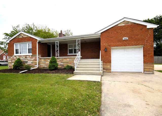 Property at 5009 W 79th Pl, Burbank, IL 60459, 4 beds, 2 baths