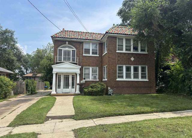 Property at 1315 N Court St, Rockford, IL 61103, 4 beds, 2 baths