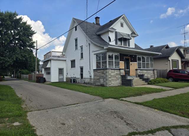 Property at 1618 Parmele St, Rockford, IL 61104, 4 beds, 1.5 baths
