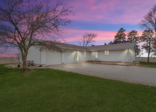 Property at 721 E 200 Rd N, Loda, IL 60948, 4 beds, 2.5 baths