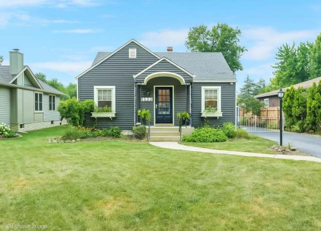 Property at 1533 Burr Oak Rd, Homewood, IL 60430, 2 beds, 1 bath