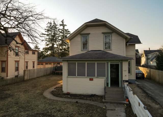 Property at 420 S Liberty St, Elgin, IL 60120, 5 beds, 2 baths