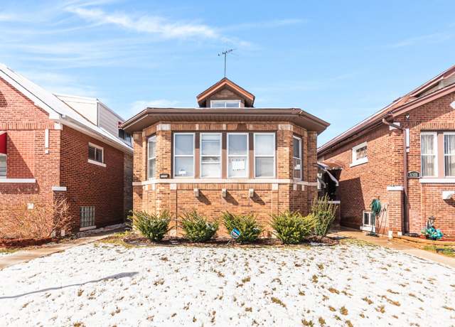 Property at 8322 S Aberdeen St, Chicago, IL 60620, 4 beds, 2.5 baths