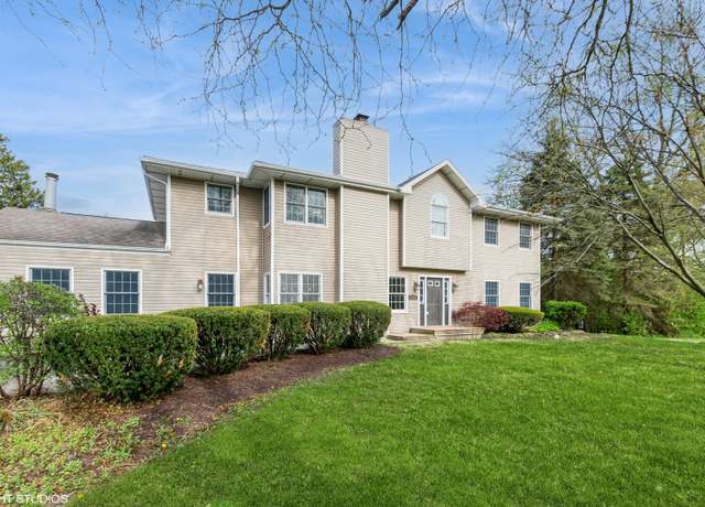 Property at 12521 S Harold Ave, Palos Heights, IL 60463, 4 beds, 3 baths