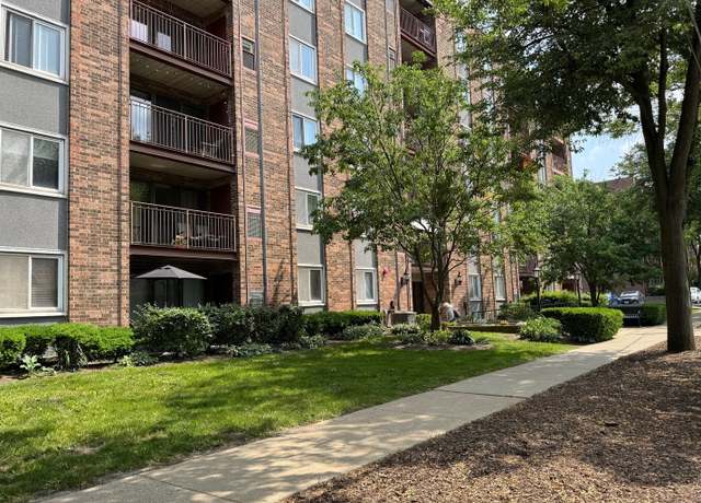 Property at 825 Pearson St Unit 3A, Des Plaines, IL 60016, 2 beds, 2 baths