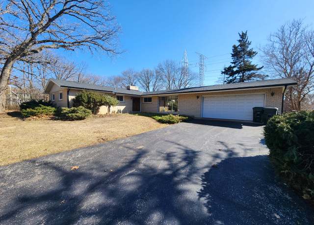 Property at 12835 S 83rd. Ct, Palos Park, IL 60464, 3 beds, 2 baths