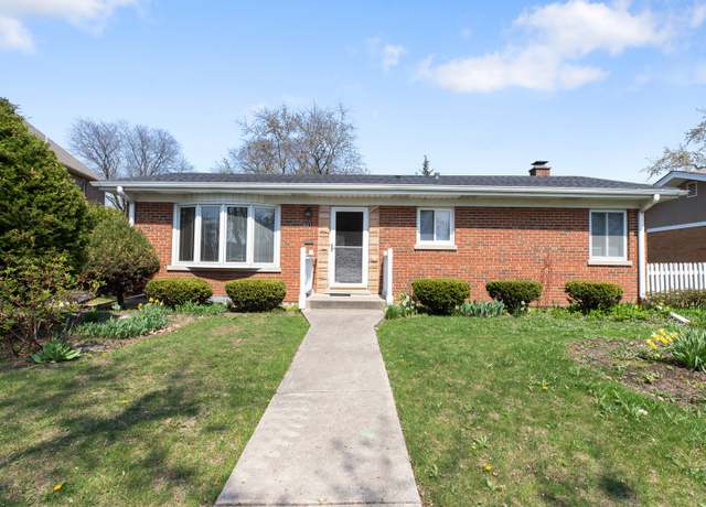 Property at 521 W Division St, Itasca, IL 60143, 2 beds, 2 baths