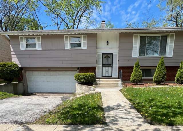 Property at 3500 Maple Ln, Hazel Crest, IL 60429, 3 beds, 2 baths