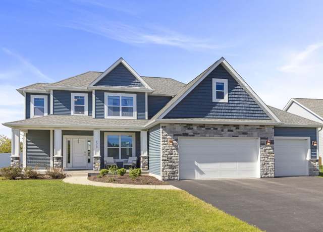 Property at 2319 Coventry Cir, Sycamore, IL 60178, 4 beds, 2.5 baths