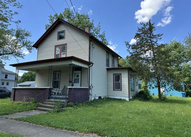 Property at 702 Congress St, Ottawa, IL 61350, 4 beds, 1.5 baths