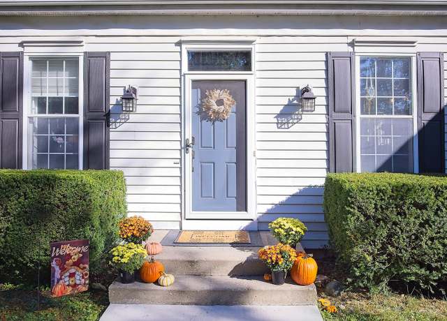 Property at 10726 W Liberty Ave, Beach Park, IL 60099, 4 beds, 2.5 baths