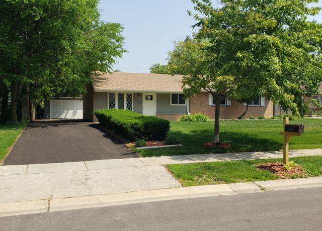 Property at 148 Delmar Dr, Bolingbrook, IL 60440, 3 beds, 2 baths