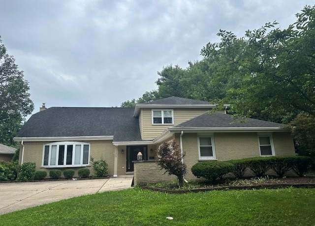 Property at 1208 Elizabeth Ave, Naperville, IL 60540, 4 beds, 2.5 baths