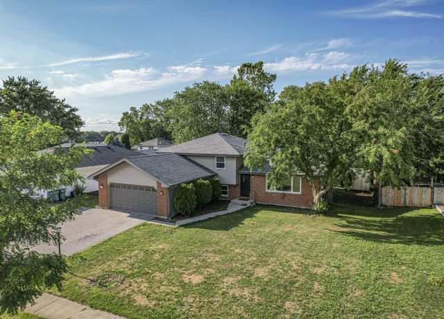 Property at 3917 Jonathan Simpson Dr, Joliet, IL 60431, 3 beds, 2 baths