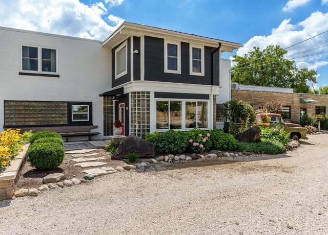 Property at 662 Park Ave, Genoa, IL 60135
