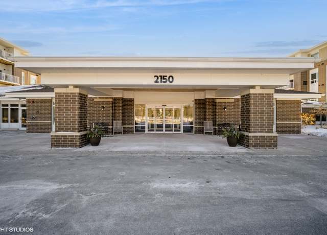Property at 2150 Founders Dr #334, Northbrook, IL 60062, 3 beds, 2 baths