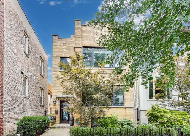 Property at 3306 N Bell Ave, Chicago, IL 60618, 6 beds, 4.5 baths