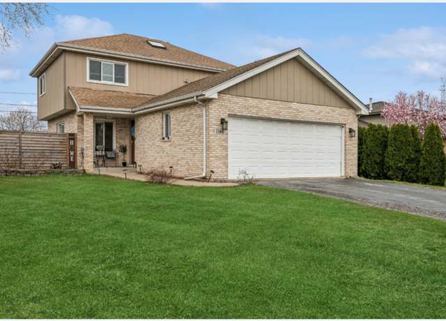 Property at 7146 S Oketo Ave, Bridgeview, IL 60455, 3 beds, 3 baths