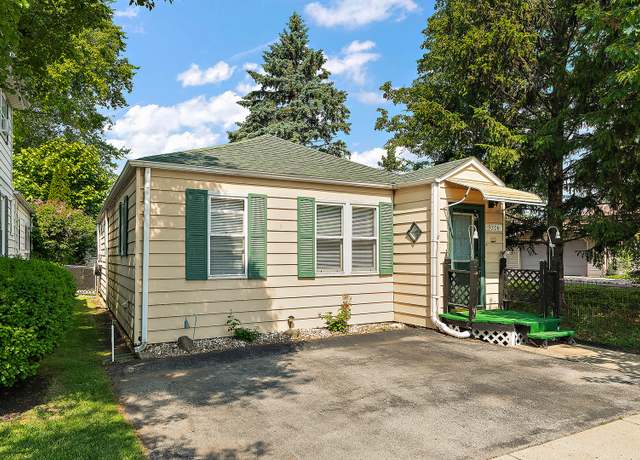 Property at 9708 Melvina Ave, Oak Lawn, IL 60453, 2 beds, 1 bath