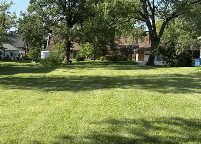Property at 405 E Delaware St, Dwight, IL 60420