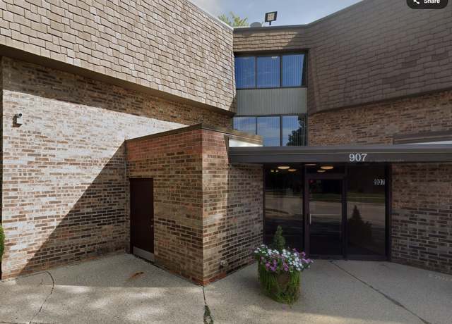 Property at 907 S Williams St #303, Westmont, IL 60559, 1 bed, 1 bath