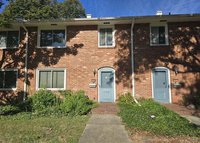Property at 2009 Vawter St #0, Urbana, IL 61801, 3 beds, 1.5 baths