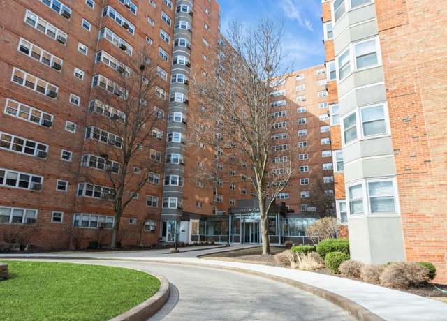 Property at 4960 N Marine Dr #512, Chicago, IL 60640, 1 bed, 1 bath