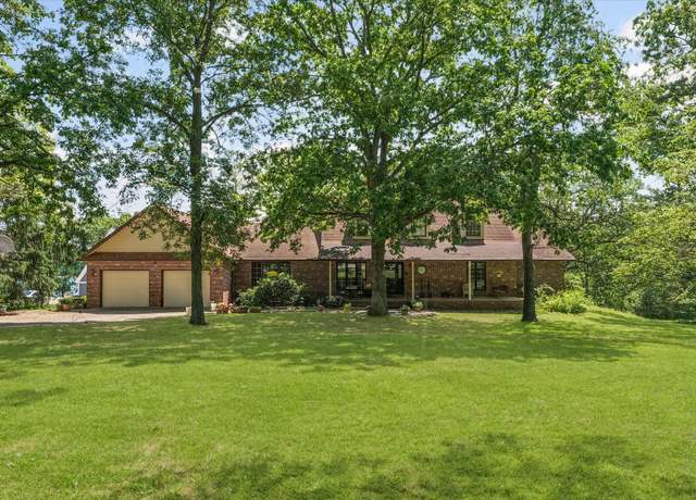 Property at 112 Dakota Dr, Loda, IL 60948, 4 beds, 4 baths