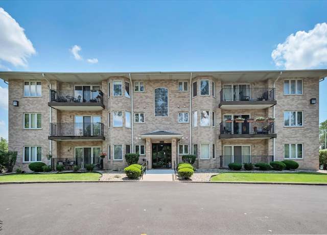 Property at 10228 Southwest Hwy Unit 1A, Chicago Ridge, IL 60415, 2 beds, 2 baths
