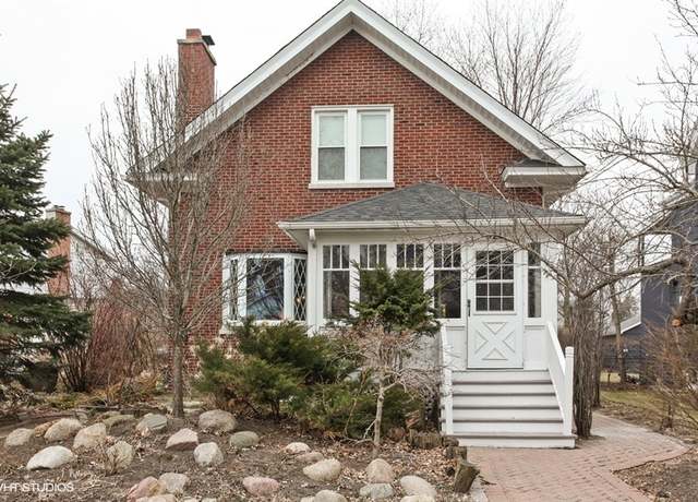 Property at 621 Prairie Ave, Wilmette, IL 60091, 3 beds, 2.5 baths