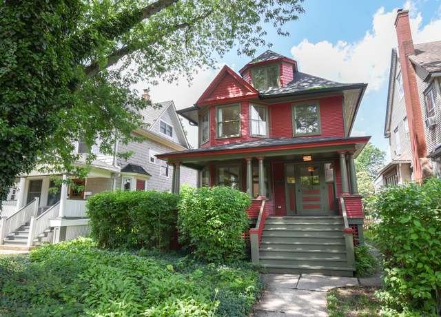 Property at 125 S Ridgeland Ave, Oak Park, IL 60302, 4 beds, 1.5 baths