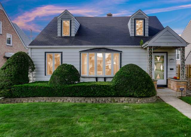 Property at 7120 W Berwyn Ave, Chicago, IL 60656, 3 beds, 2.5 baths