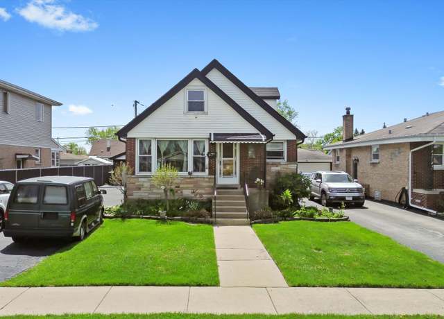 Property at 6125 W 82nd Pl, Burbank, IL 60459, 4 beds, 2 baths