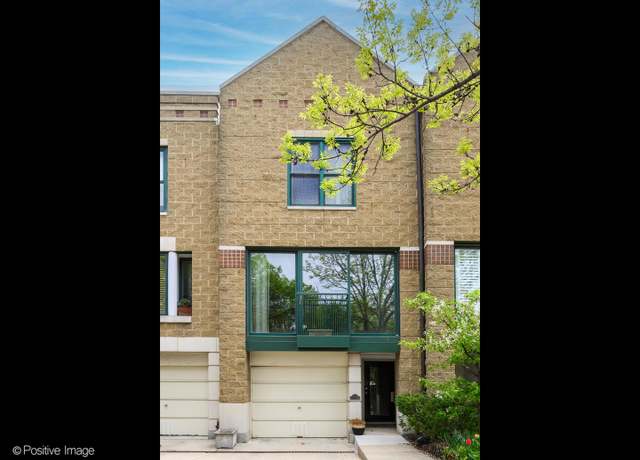 Property at 1617 N Larrabee St, Chicago, IL 60614, 3 beds, 3 baths