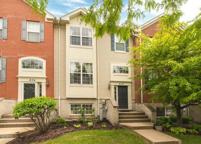 Property at 836 Lewisburg Ln, Aurora, IL 60504, 3 beds, 2.5 baths