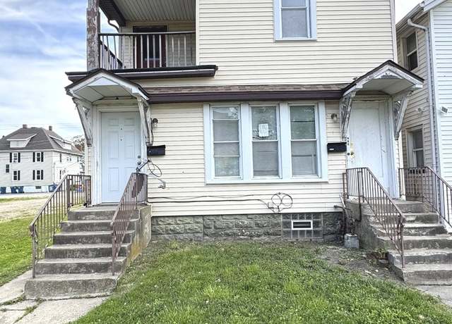 Property at 232-236 S 4th Ave, Kankakee, IL 60901, 4 beds, 1 bath
