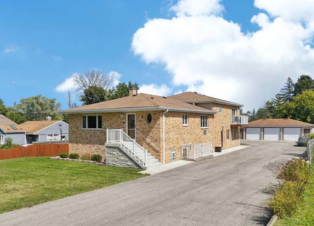Property at 715 Fuller Rd, Gurnee, IL 60031, 3 beds, 4 baths